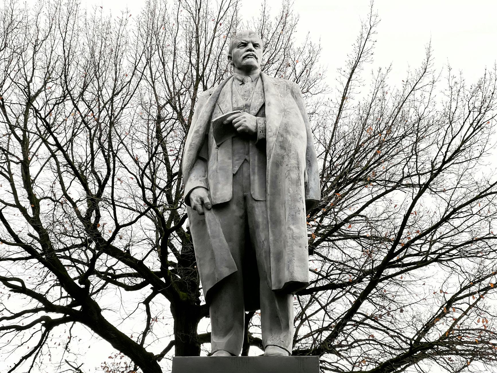 monumental statue of historical figure in park